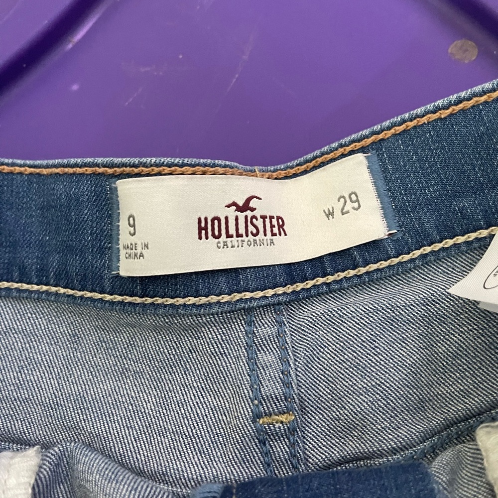 Shorts - Picture 2 of 3